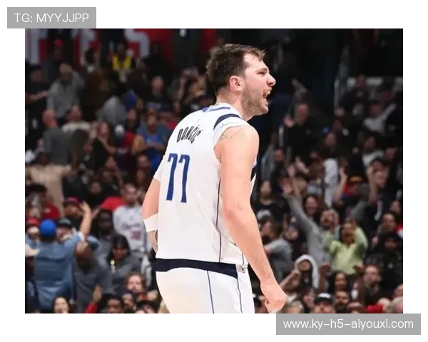 东契奇点名单打，达拉斯独行侠吃下关键分